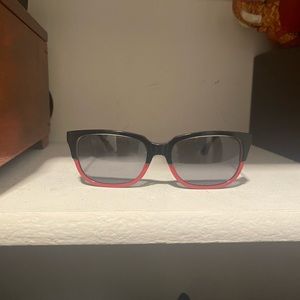 Gucci sunglasses unisex